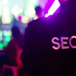 Security auf einer Party